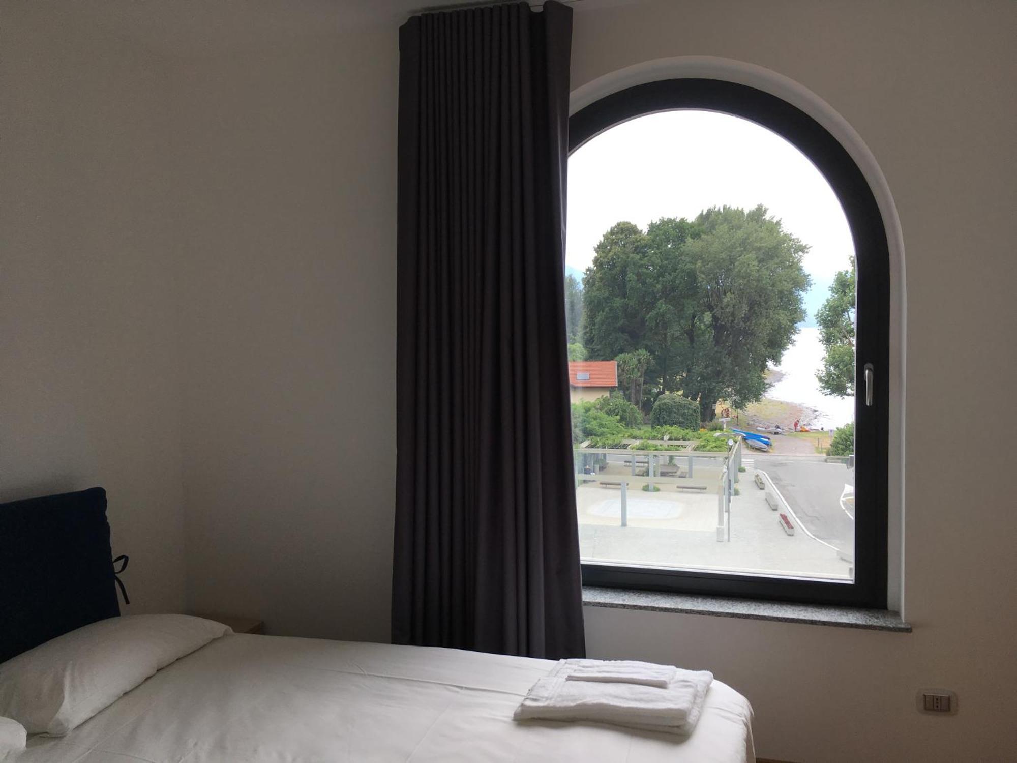 Golfo Gabella Lake Resort Maccagno Rom bilde